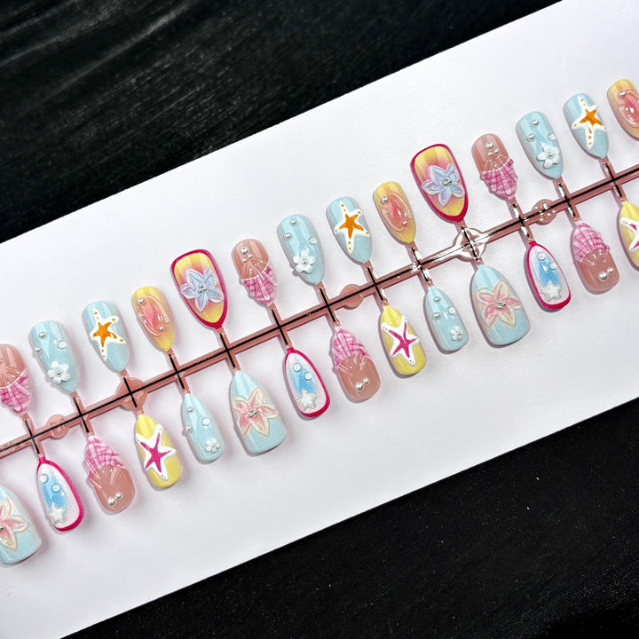 Elegant Polka Dot and Lace Press-On Nail Set