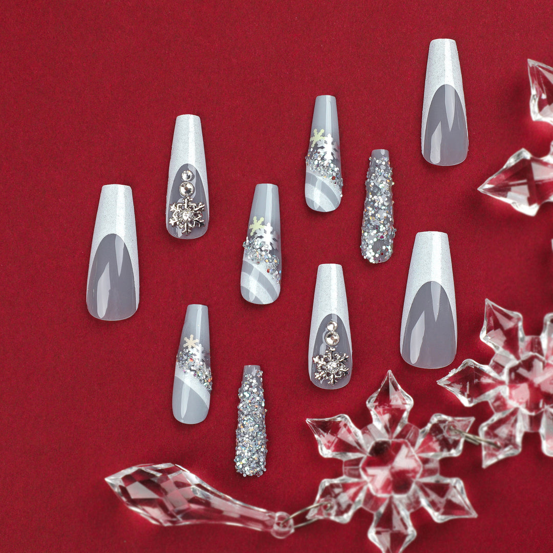 Elegant Artificial Nails with Glitter and Snow Design Stornfield