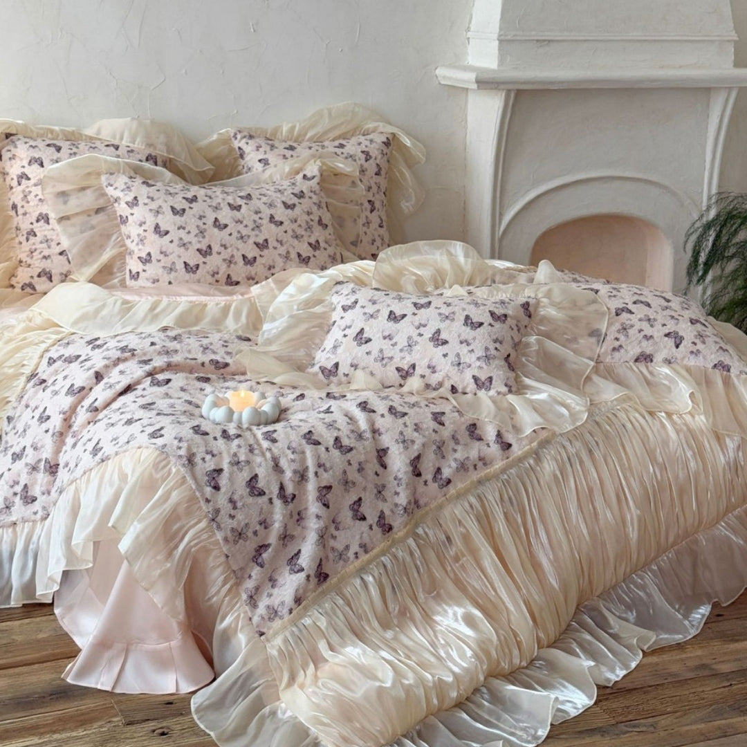 Romantic bedding set made of cotton satin with butterfly print, frill and chiffon ruffles