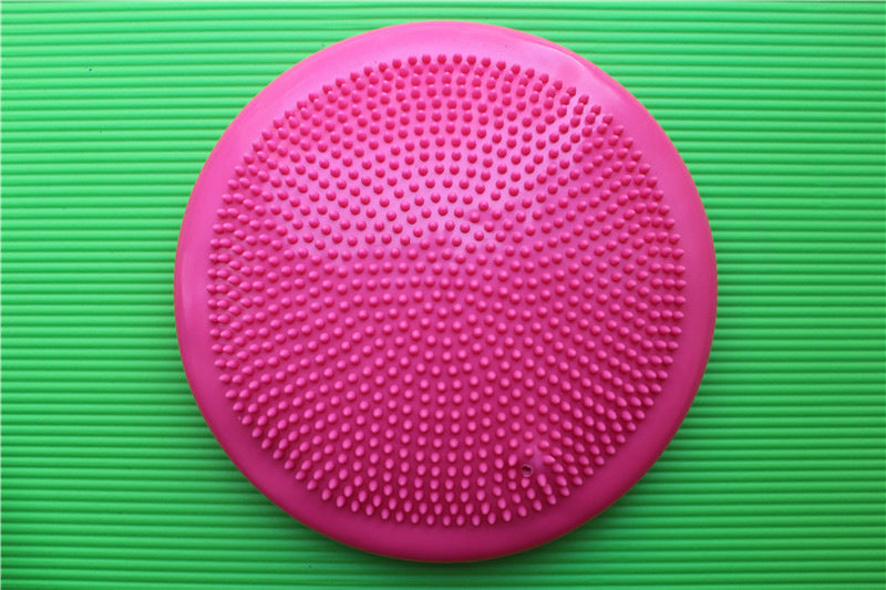 Round massage surface with special pressure knobs Stornfield