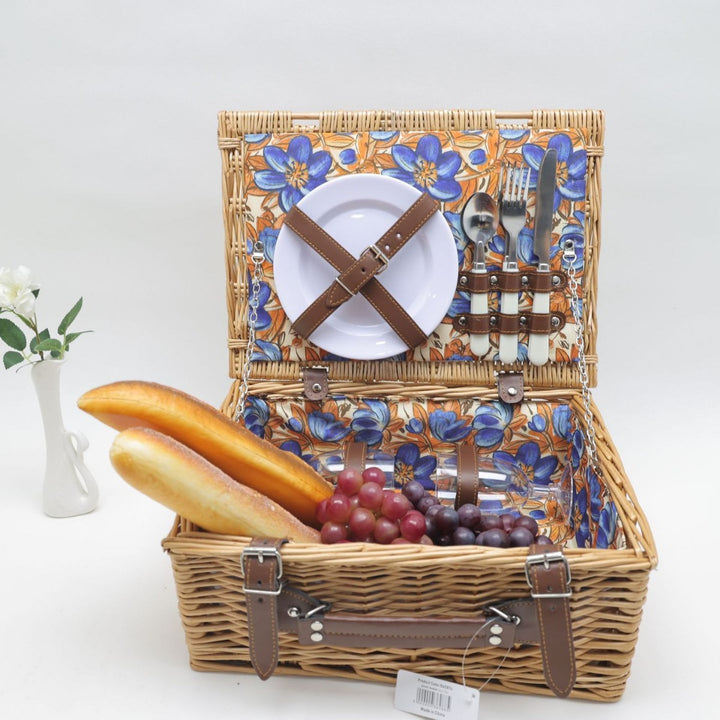 Ladies picnic basket with extensive equipment options and stylish interior lining Stornfield