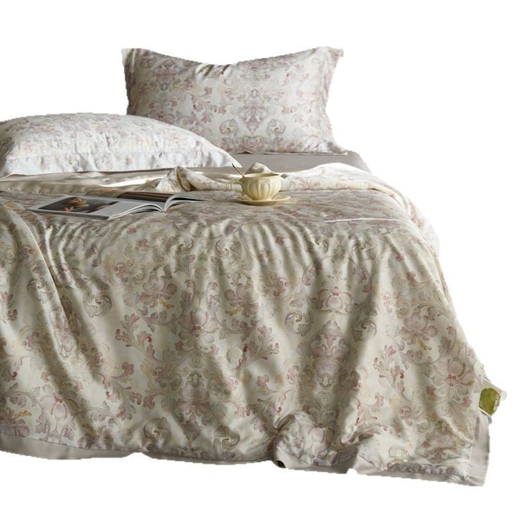 Satin bedding set with pastel watercolor rose pattern