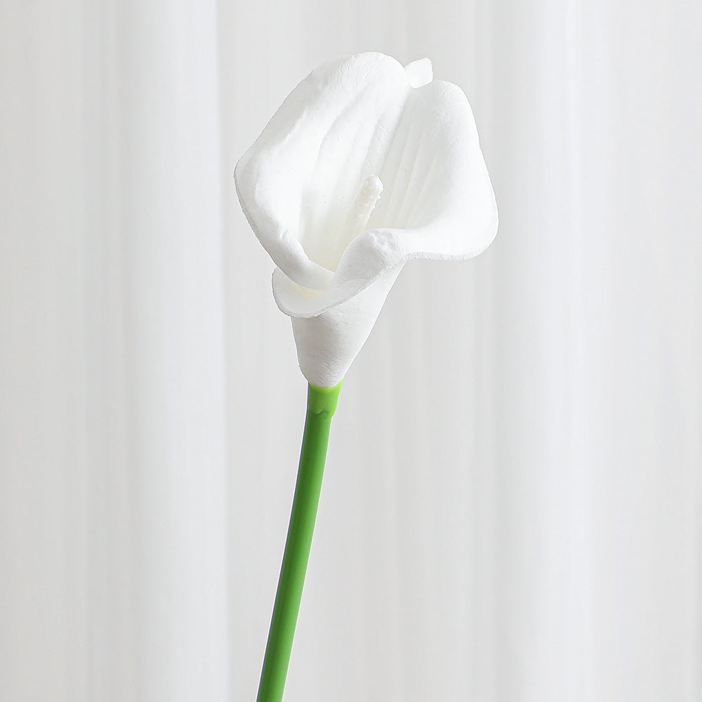 Artificial Calla Lily with meticulous craftsmanship