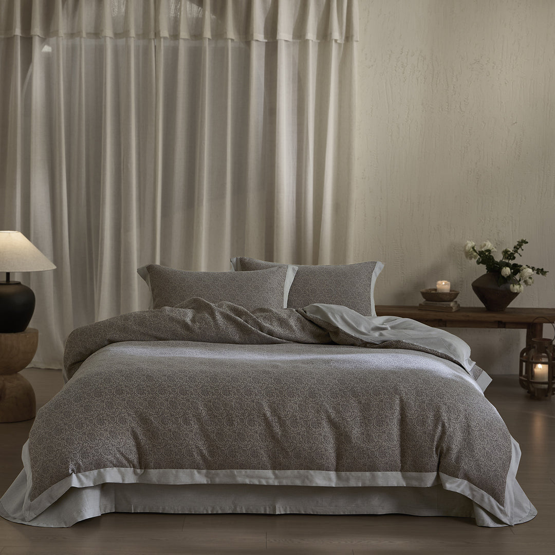 Floral Cotton-Linen Bedspread Set with Chambray Trim