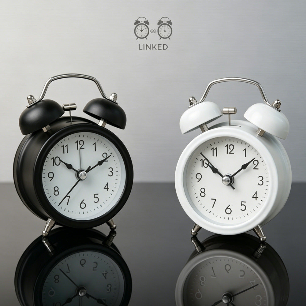 Classic Alarm Clock in Retro Style Stornfield