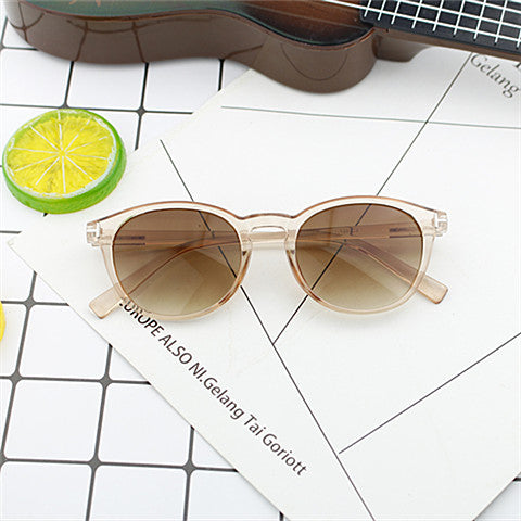 Women fashion sunglasses with elegant, round design Stornfield