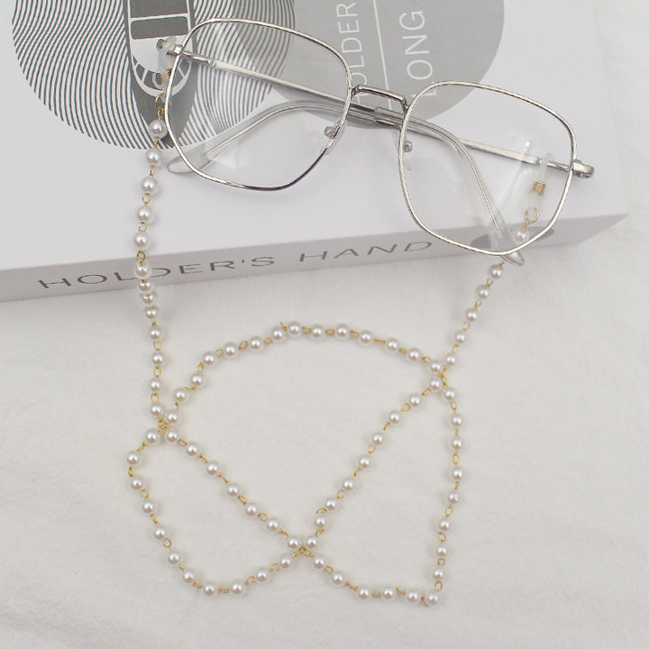 Star-Embellished Eyewear Chain Stornfield