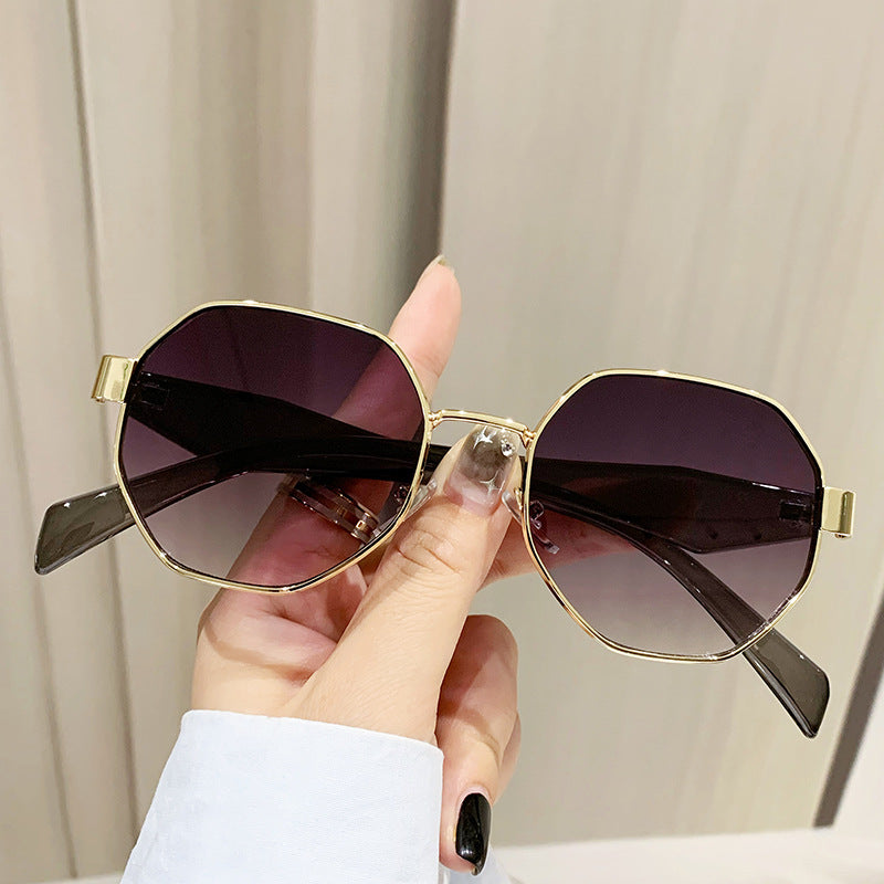Women's fashionable sunglasses with high-quality rectangular frame and UV protection Stornfield