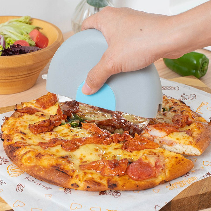 Silicone refrigerator container with practical flip lid Stornfield