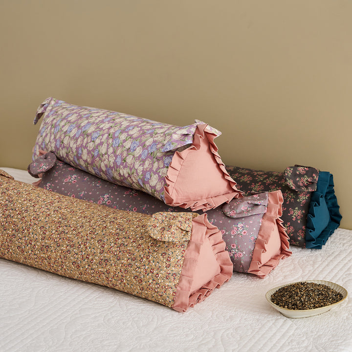 Meditation roll with playful floral pattern Stornfield