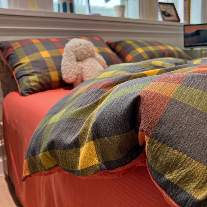 Cozy Checkered Duvet Cover Set