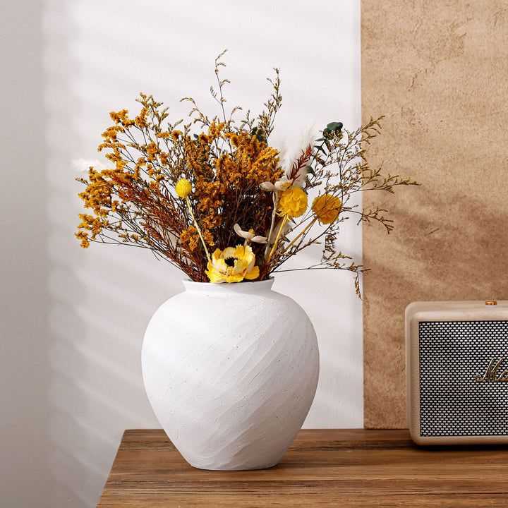 Elegant and timeless decorative vase Stornfield