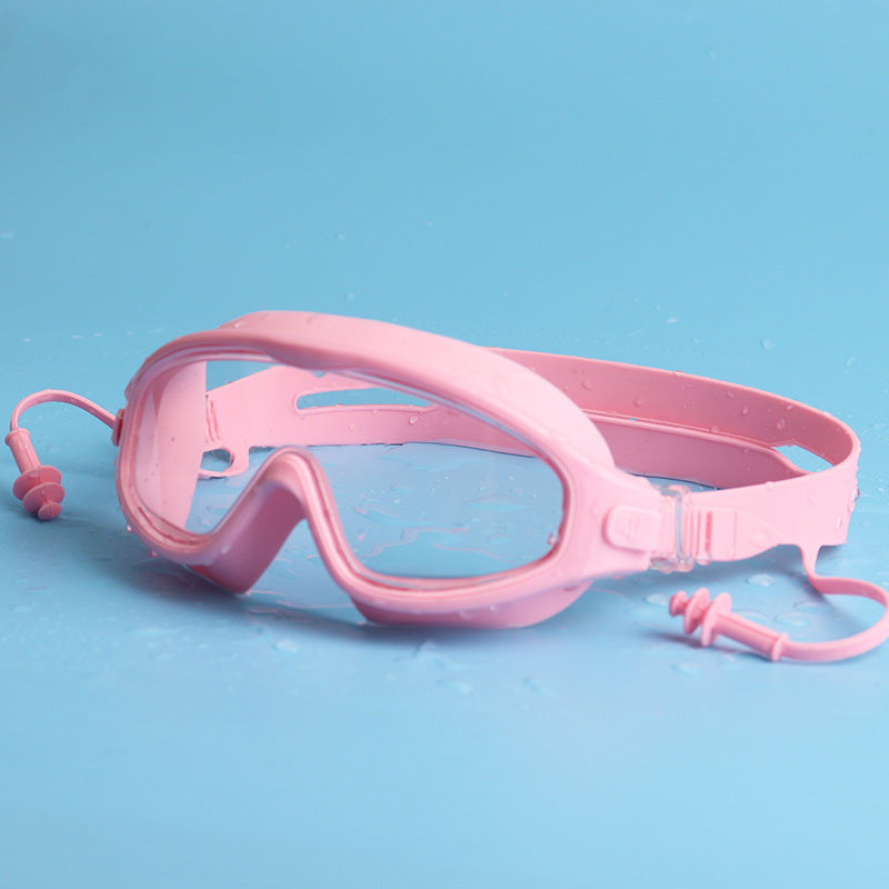 Snorkel mask with comprehensive field of view and comfortable silicone details Stornfield