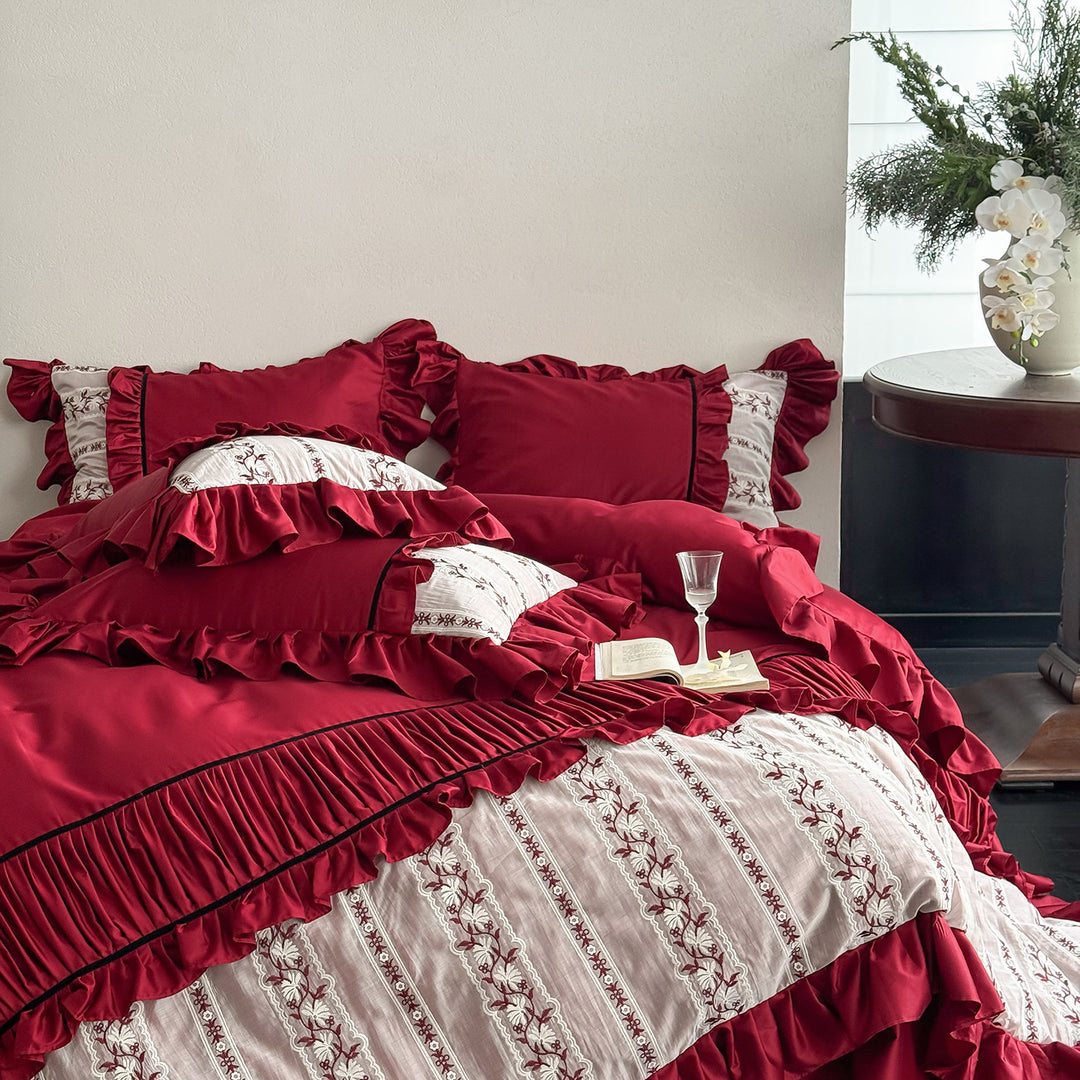 Luxurious Ruffle Bedding Set made of Satin with Embroidered Border