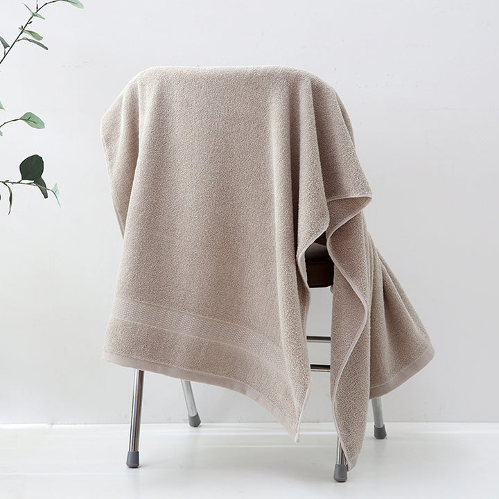 Luxurious Terry Bath Towel With Stylish Border Stornfield
