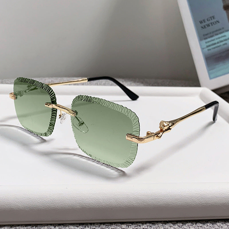 Women's fashionable sunglasses with textured frame and subtle gradient Stornfield