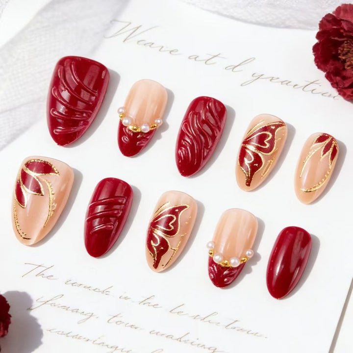 Artistic Floral and Star-Embellished Press-On Nail Set Stornfield