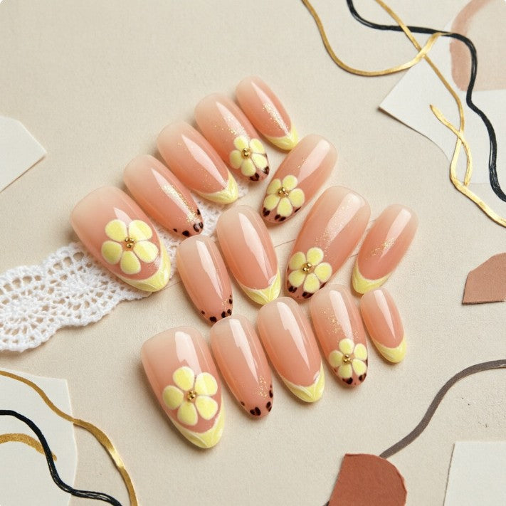Artificial nail with floral motif Stornfield
