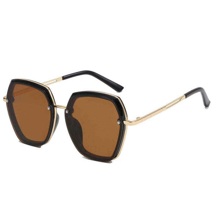 Women's Fashion Oversized Sunglasses with Elegant Frame Structure Stornfield