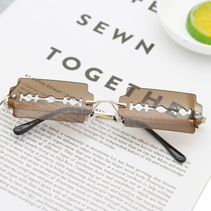 Women's Fashionable Retro Sunglasses in Unique Design Stornfield