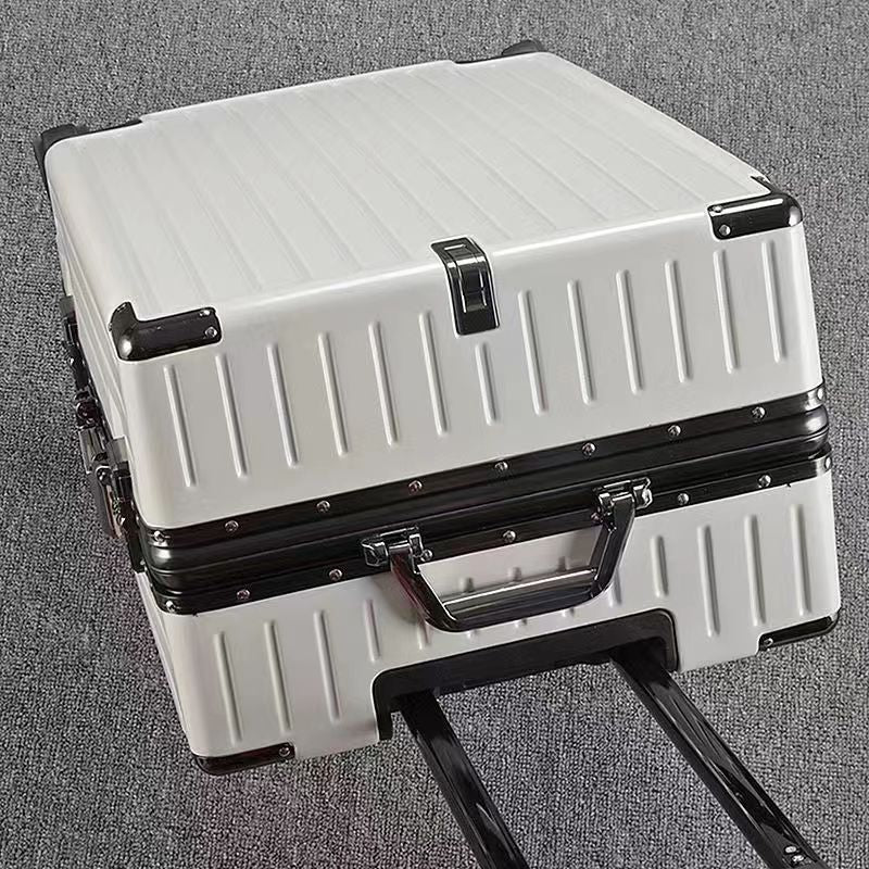 Rugged Expedition Suitcase Stornfield