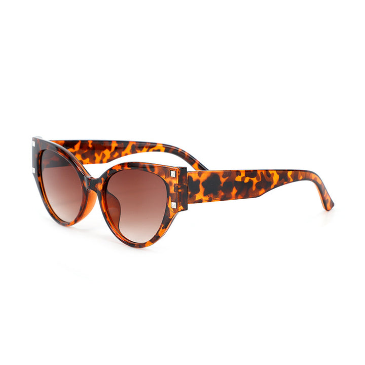 Women's trendy Cat-Eye sunglasses with glamorous accents Stornfield