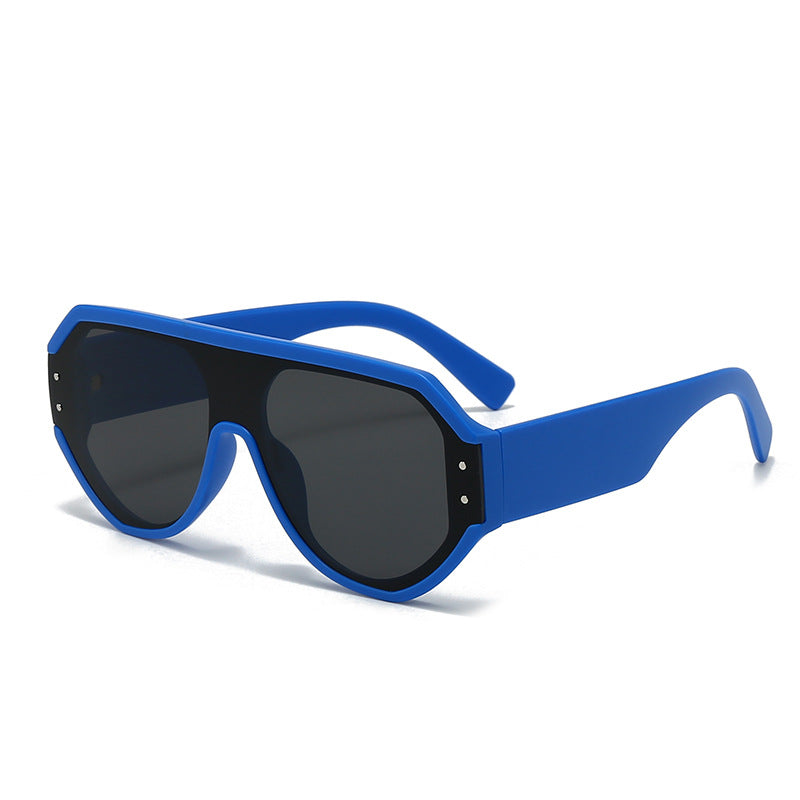 Women's fashionable oversized sunglasses with wide frame Stornfield