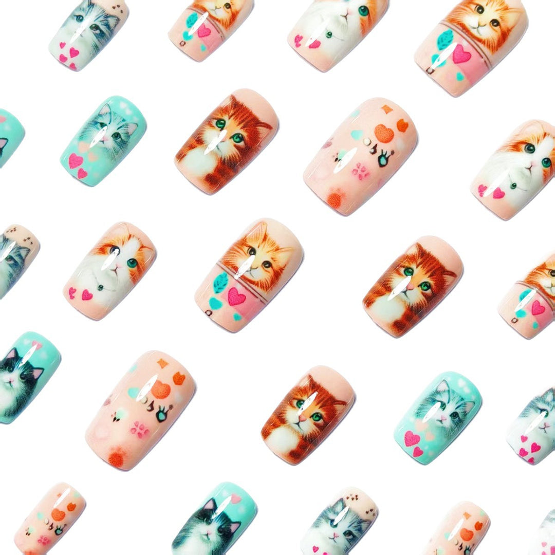 Stylish Cat Design Artificial Nails Stornfield
