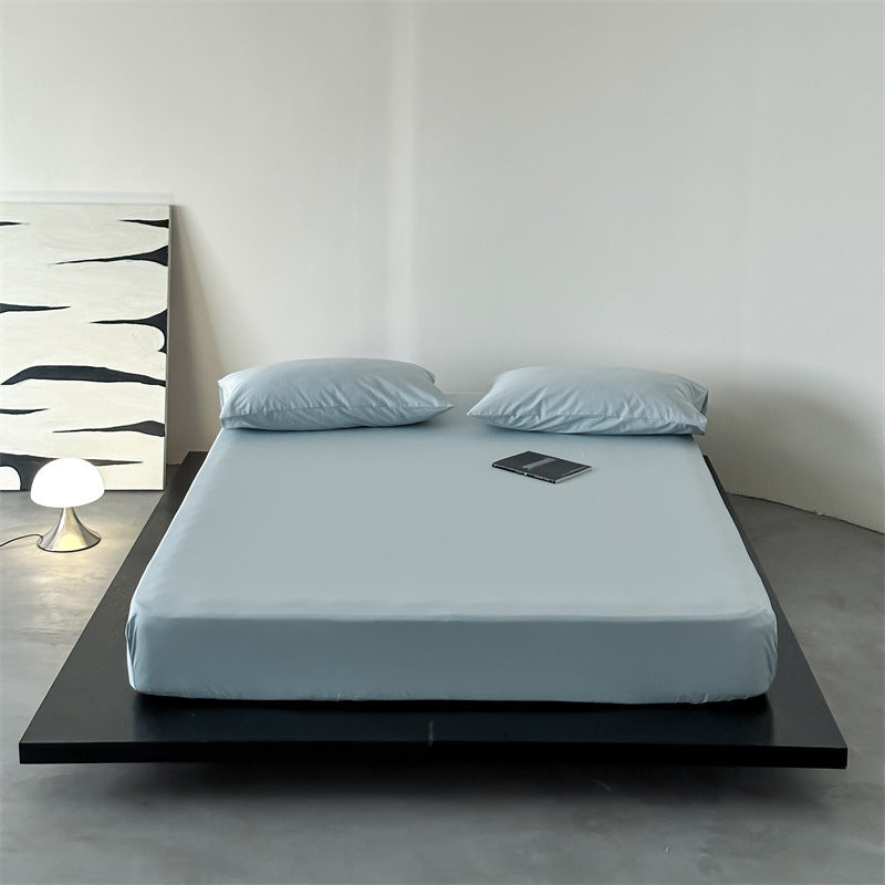 Fine jersey fitted sheet set with extra-elastic around rubber and smooth finish