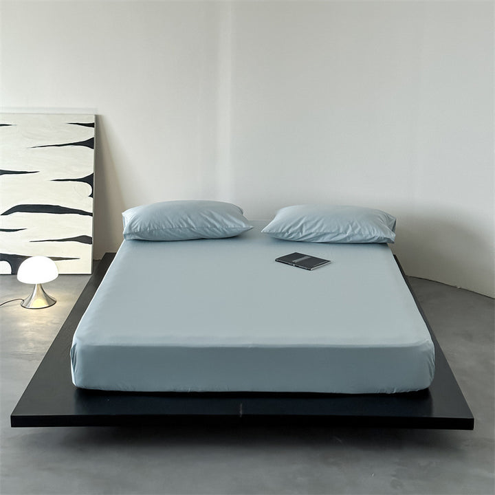 Fine jersey fitted sheet set with extra-elastic around rubber and smooth finish