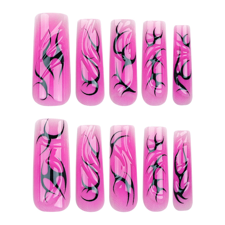 Artificial nail art with modern tribal design Stornfield
