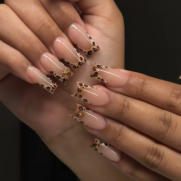 Premium Decorative Press-On Nail Art with Leopard Print Accents Stornfield