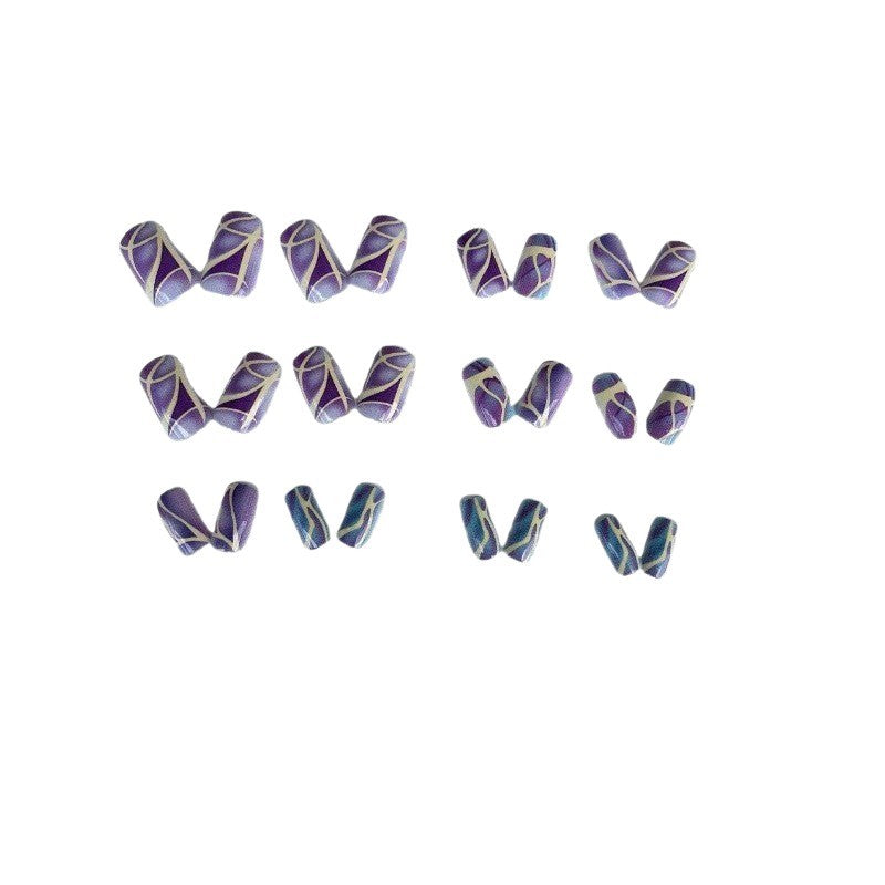 Artful Design Nails Stornfield