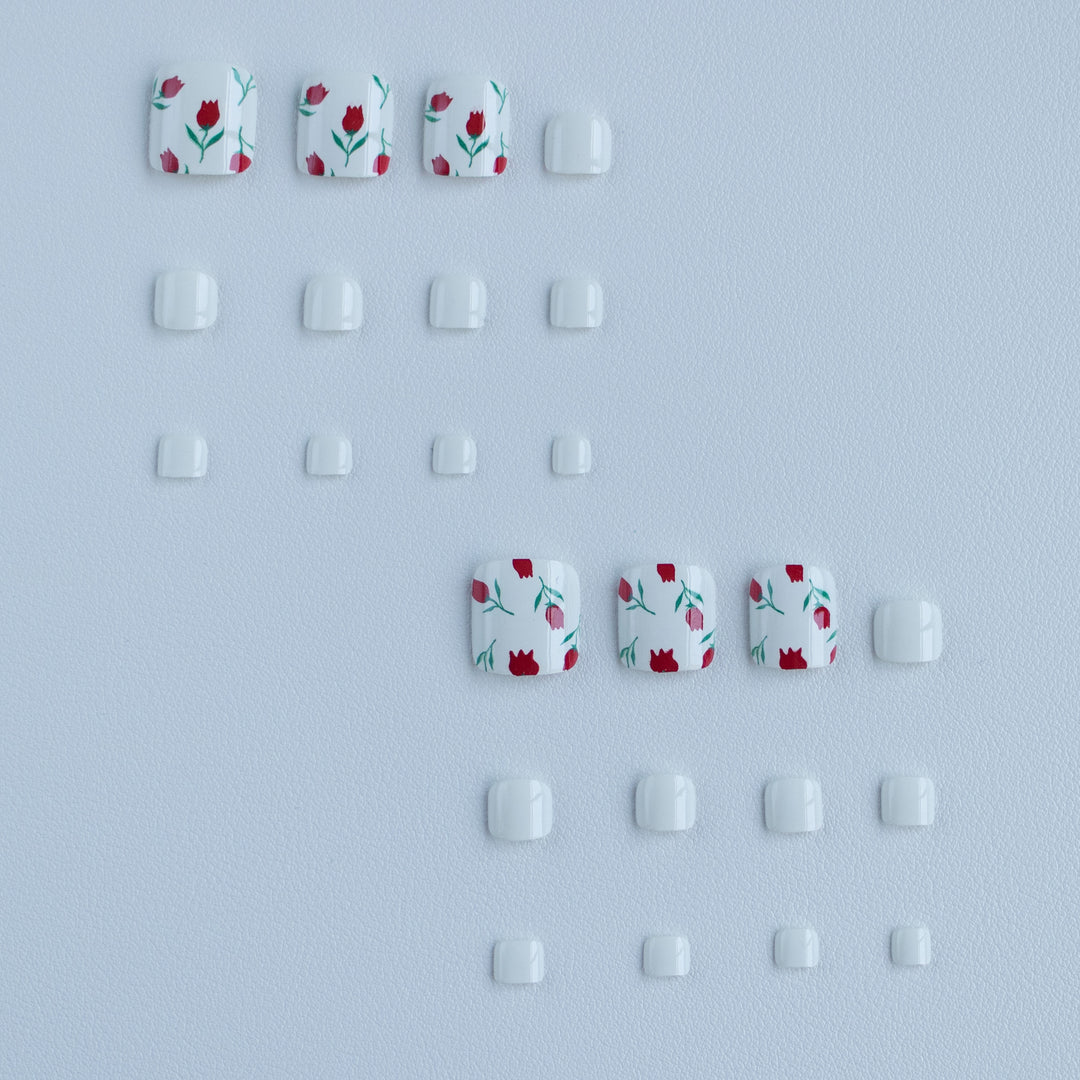 Floral Patterned Pedicure Nail Art