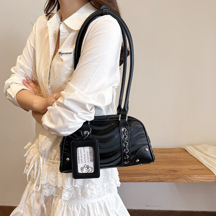 Vintage-Inspired Quilted Handbag