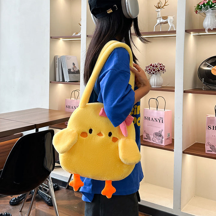 Cozy plush handbag in chicken design Stornfield