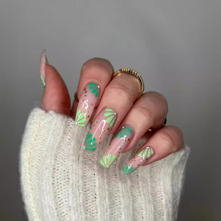 Artistically designed Nail Art Stornfield