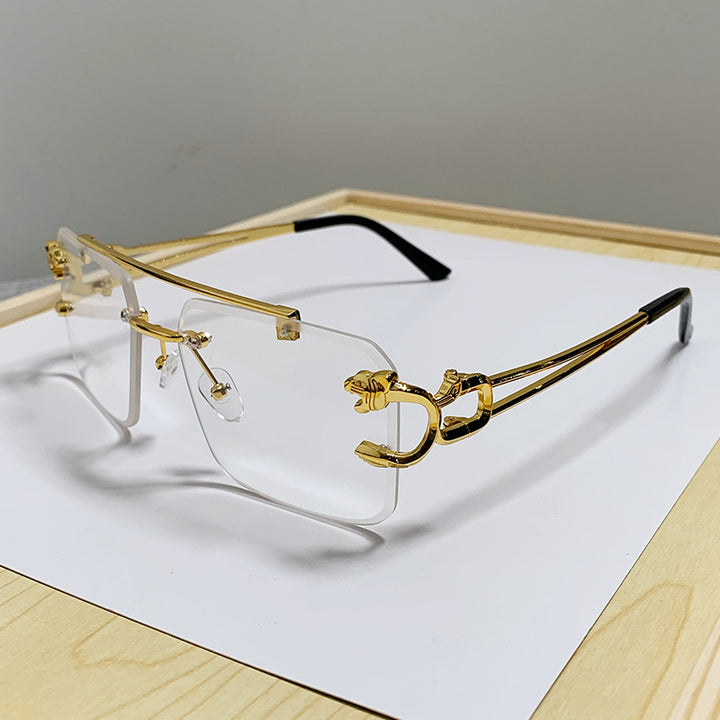 Women's glasses with extravagant frame and luxurious accents Stornfield
