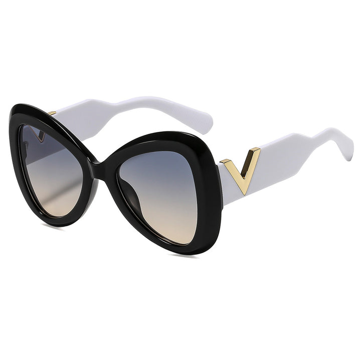 Women Cat-Eye Sunglasses with Luxurious Frame and Mirrored Lenses Stornfield