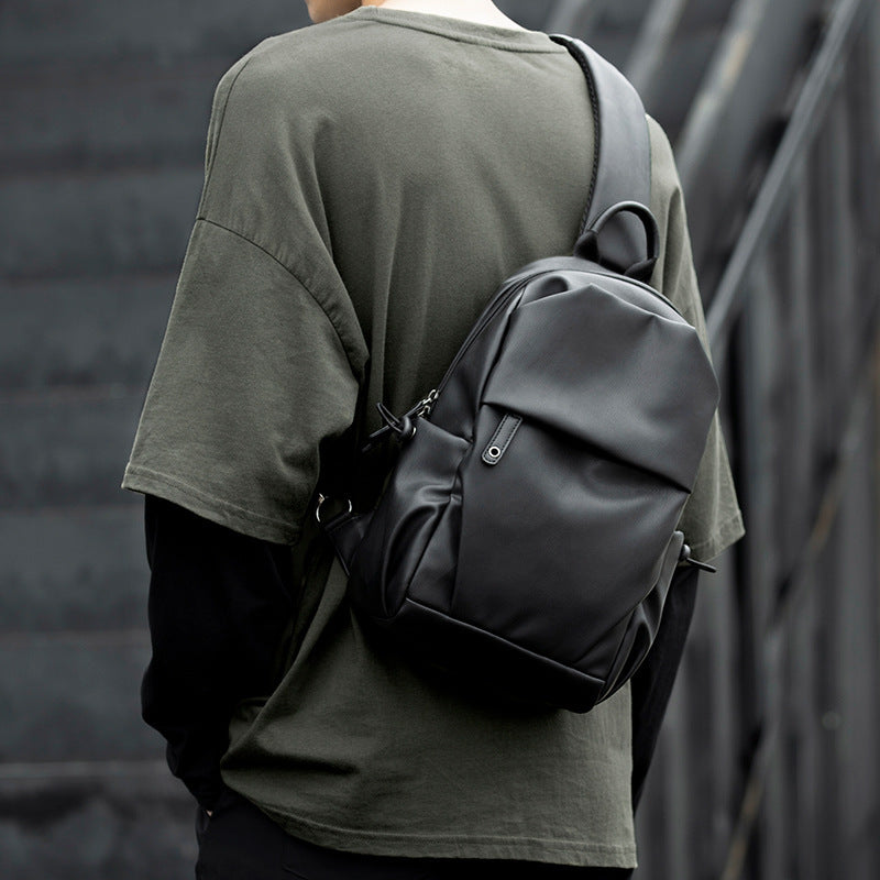 Practical shoulder bag with versatile storage Stornfield