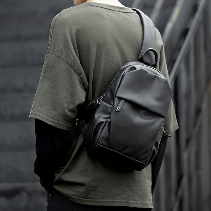 Practical shoulder bag with versatile storage Stornfield
