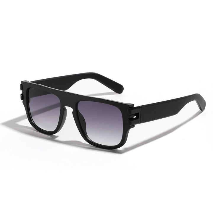 Ladies trendy oversized sunglasses with striking design Stornfield
