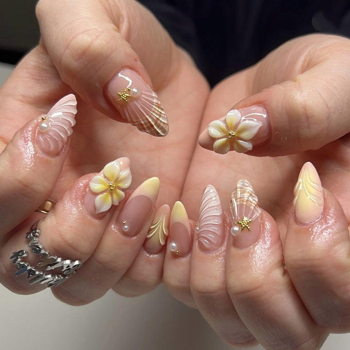 Glamorous stiletto nails with elegant star design Stornfield