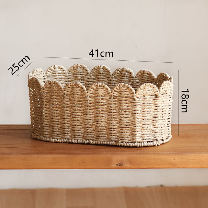 Handcrafted basket with wavy edge Stornfield