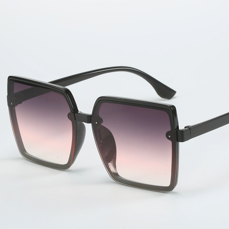 Women Oversized Sunglasses with Square Frame Stornfield