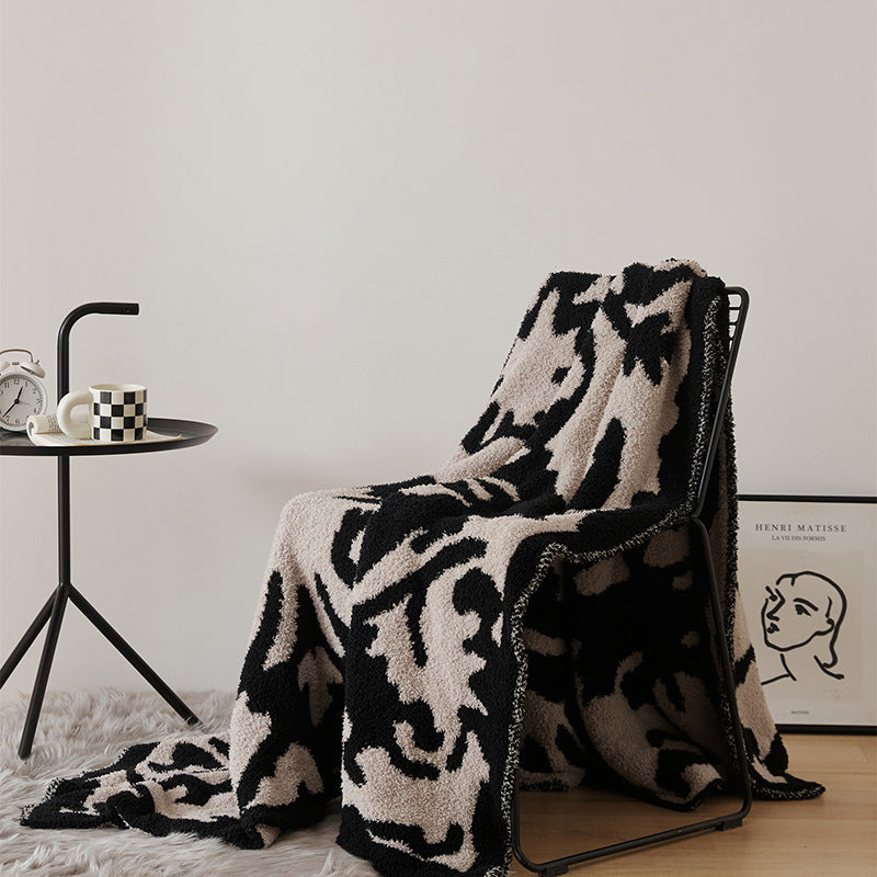 Plush Reversible Sherpa Fleece Throw Blanket with Oversized Damask Pattern
