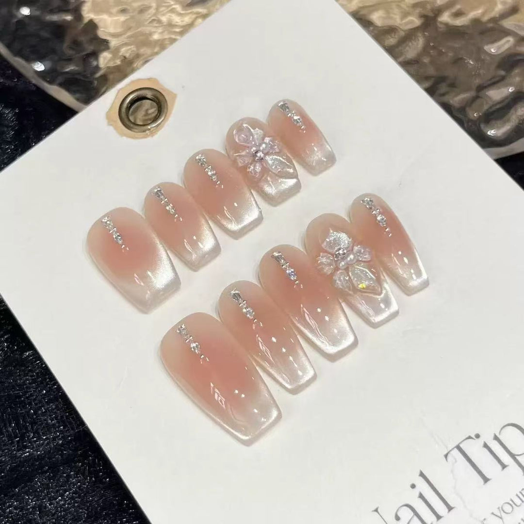 Artificial Nail Set with Romantic Design Stornfield