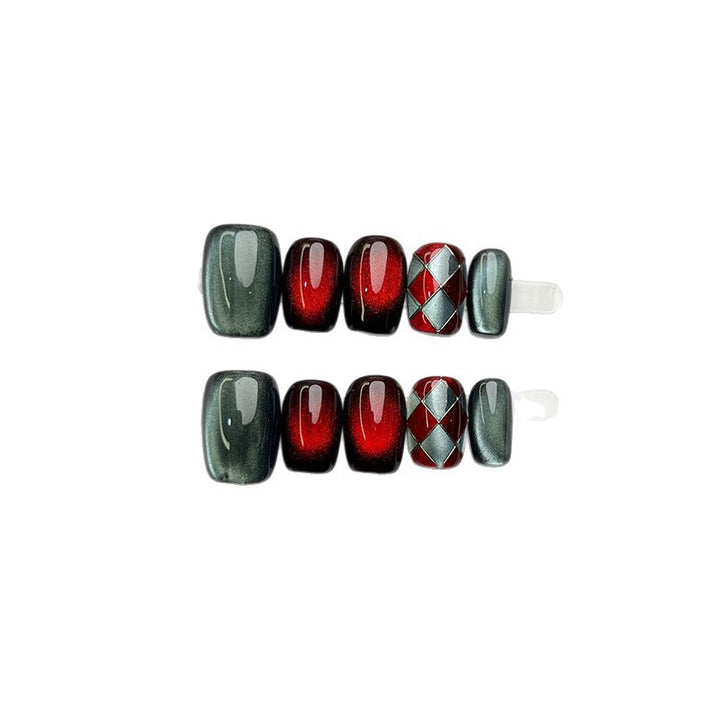 Glamorous Press-On Nail Art Set