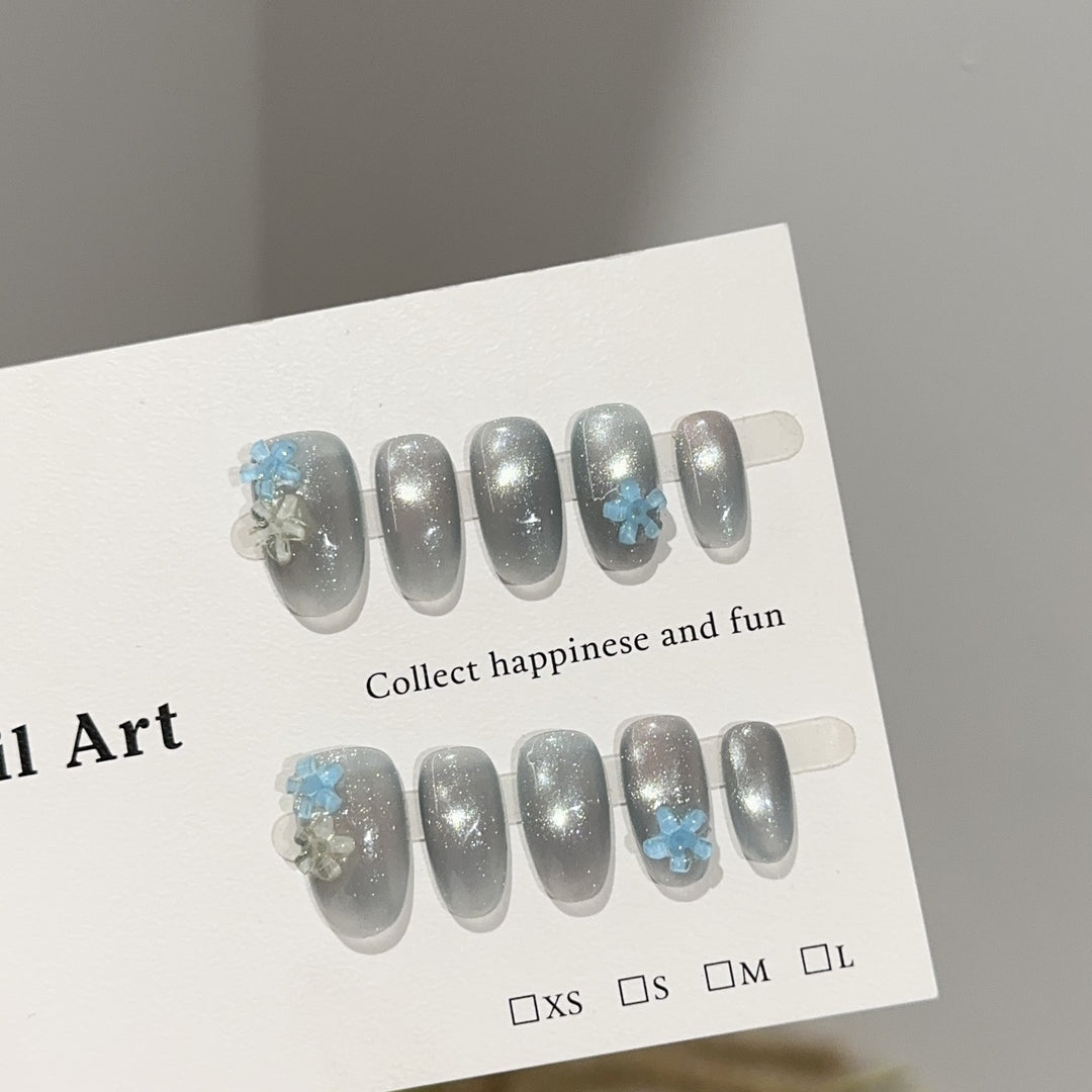 Artistic Glitter Press-On Nail Art