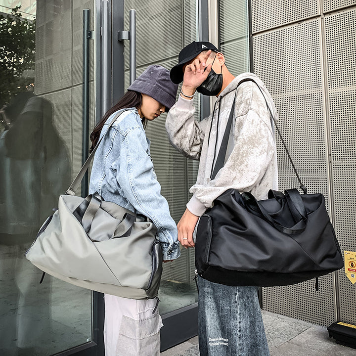 Sporty and Elegant Travel Bag Stornfield